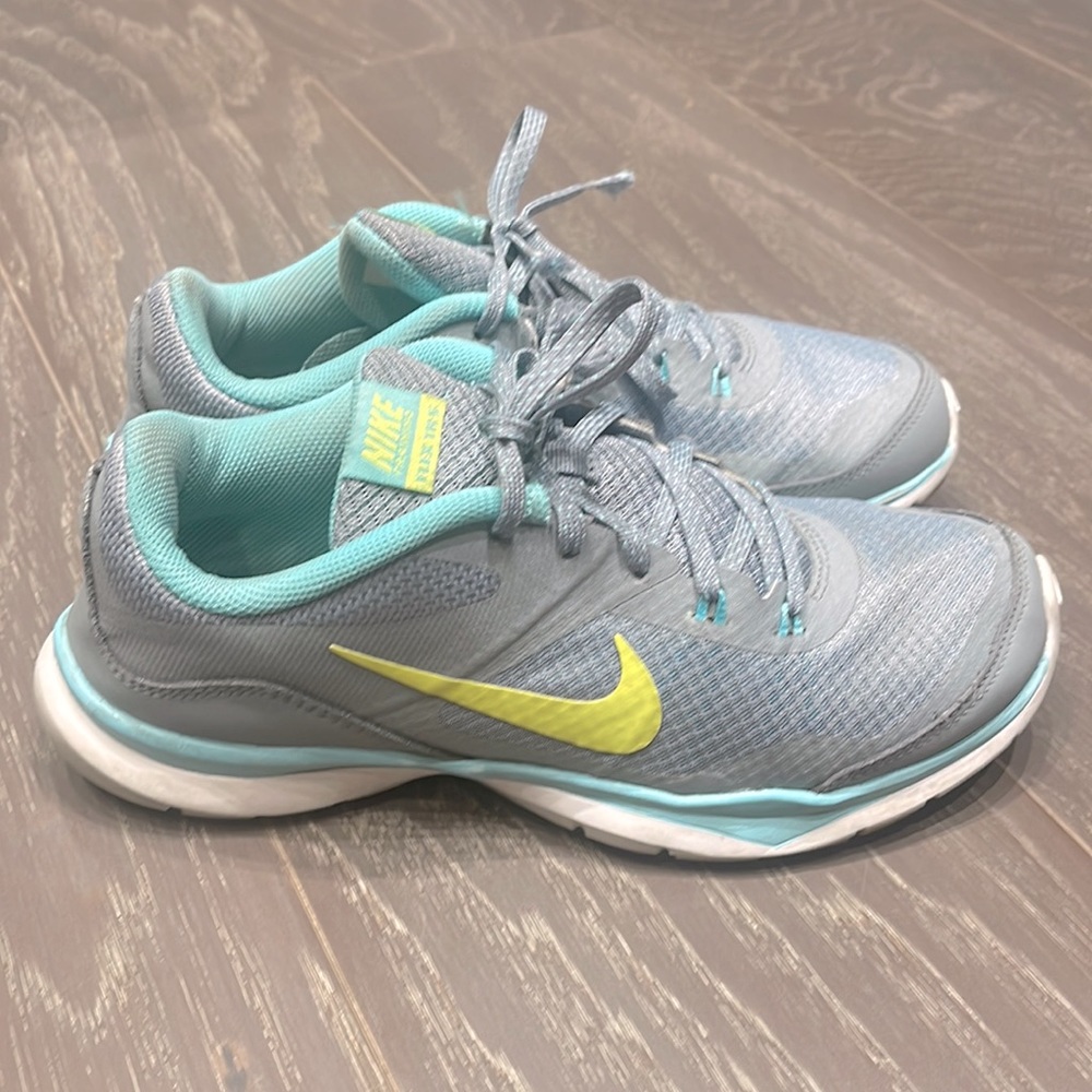 Nike Training Flex Supreme TR 5 - Women’s 7.5 - Gym Workout Running Shoe…